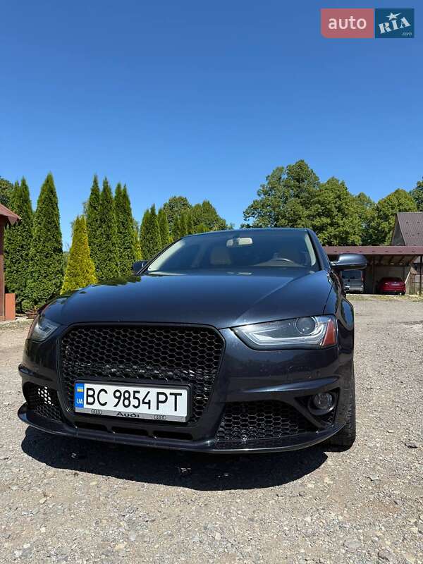 Седан Audi A4 2012 в Львове
