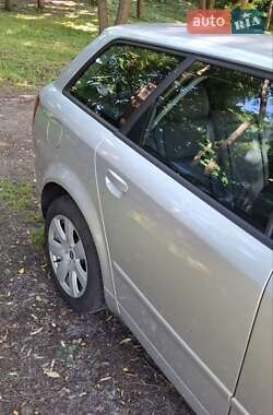 Универсал Audi A4 2003 в 