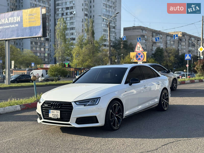 Седан Audi A4 2016 в Одессе