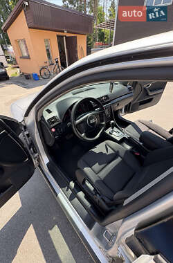 Седан Audi A4 2004 в 