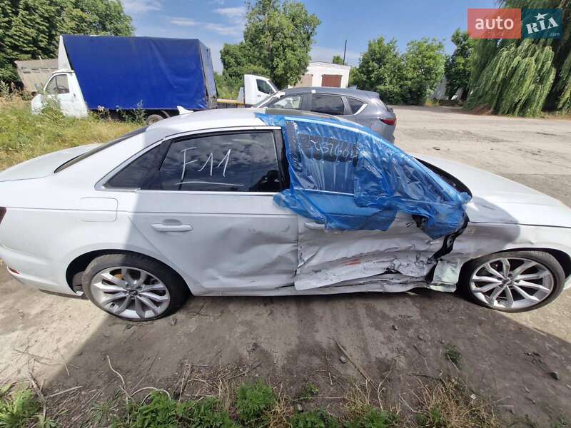 Седан Audi A4 2019 в Умани