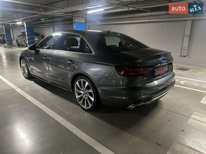 Седан Audi A4 2020 в Львові