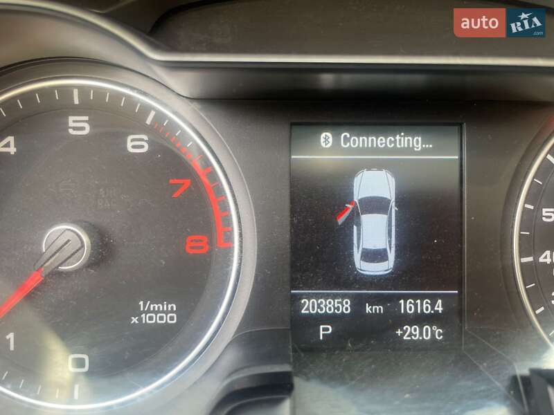Седан Audi A4 2014 в Жовкве