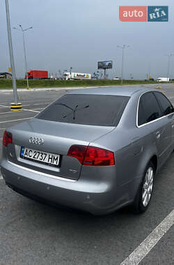 Седан Audi A4 2005 в 