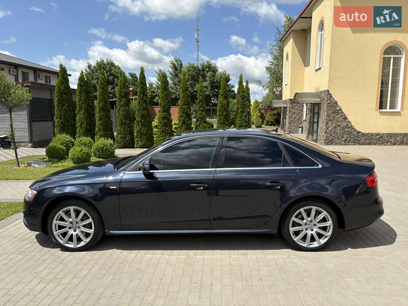 Седан Audi A4 2013 в Луцьку