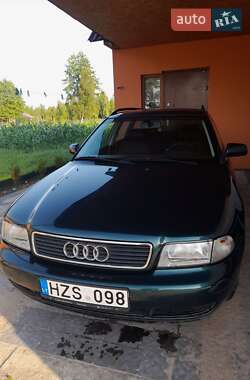 Універсал Audi A4 1996 в Дроздыни