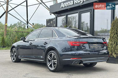 Седан Audi A4 2018 в 