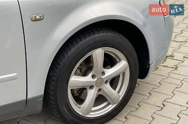 Седан Audi A4 2001 в 