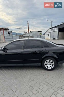 Седан Audi A4 2001 в 