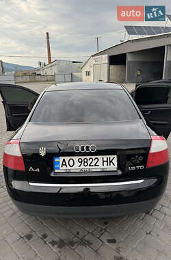 Седан Audi A4 2001 в 
