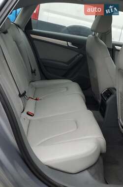 Седан Audi A4 2015 в 