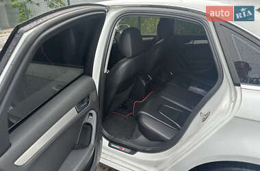 Седан Audi A4 2015 в 