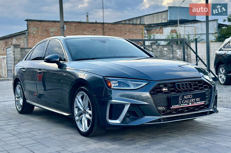Седан Audi A4 2020 в Ровно