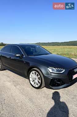 Седан Audi A4 2019 в 