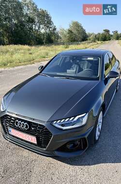 Седан Audi A4 2019 в 