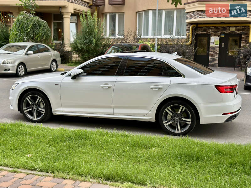 Седан Audi A4 2017 в Киеве