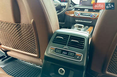 Седан Audi A4 2017 в 