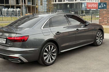 Седан Audi A4 2022 в 