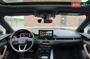 Седан Audi A4 2022 в 