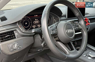 Седан Audi A4 2018 в 