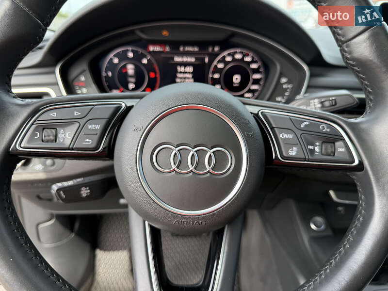 Седан Audi A4 2018 в Дніпрі