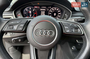 Седан Audi A4 2018 в 