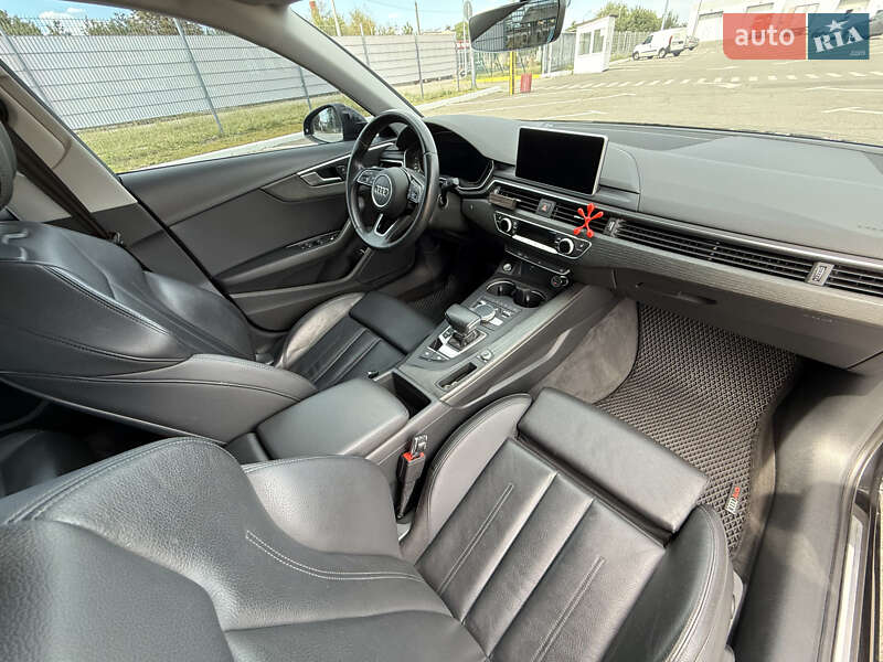 Седан Audi A4 2018 в Дніпрі
