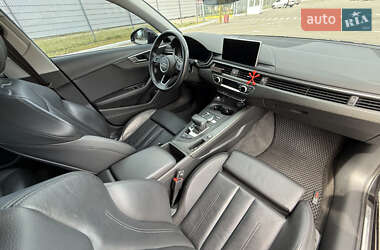 Седан Audi A4 2018 в 