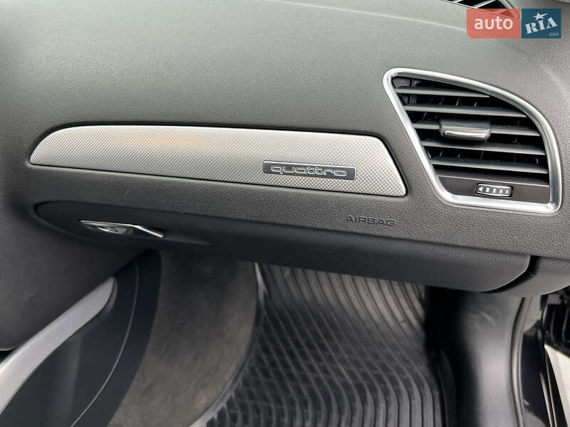 Седан Audi A4 2013 в Мукачево