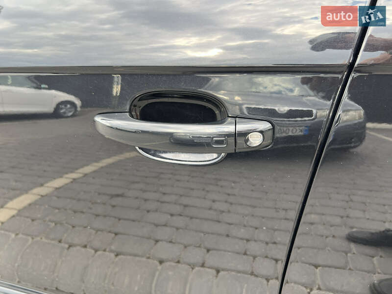 Седан Audi A4 2013 в Мукачево