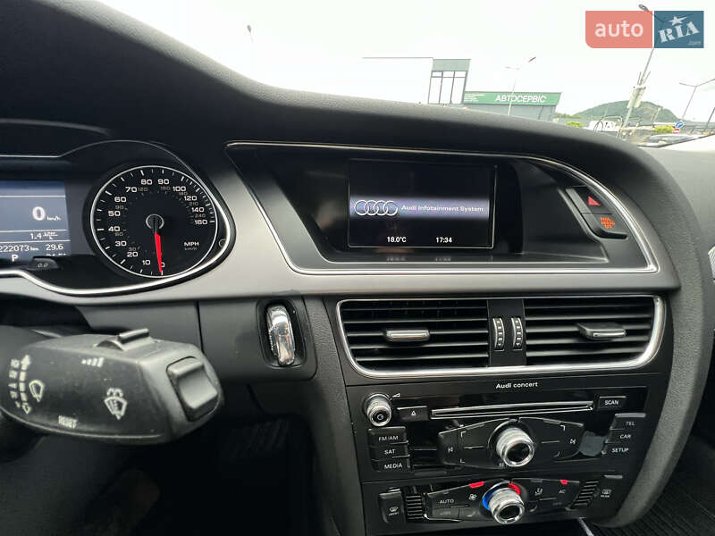Седан Audi A4 2013 в Мукачево