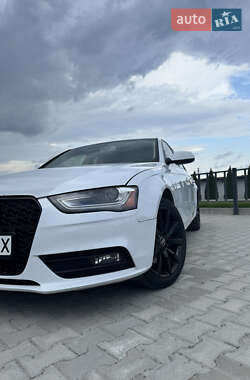 Седан Audi A4 2012 в 