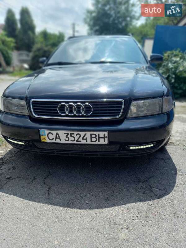 Універсал Audi A4 1997 в Умані