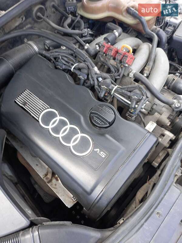 Універсал Audi A4 1997 в Умані
