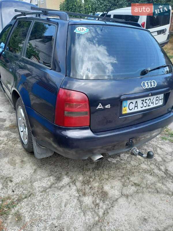 Універсал Audi A4 1997 в Умані