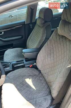 Седан Audi A4 2002 в 