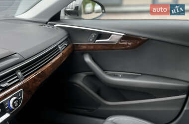 Седан Audi A4 2019 в 