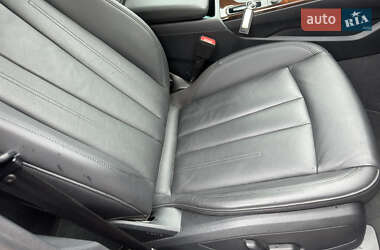 Седан Audi A4 2019 в 