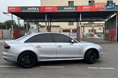 Седан Audi A4 2015 в 
