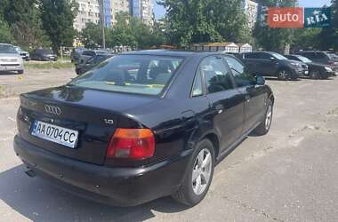 Седан Audi A4 1995 в 