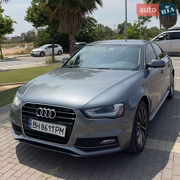 Седан Audi A4 2013 в 