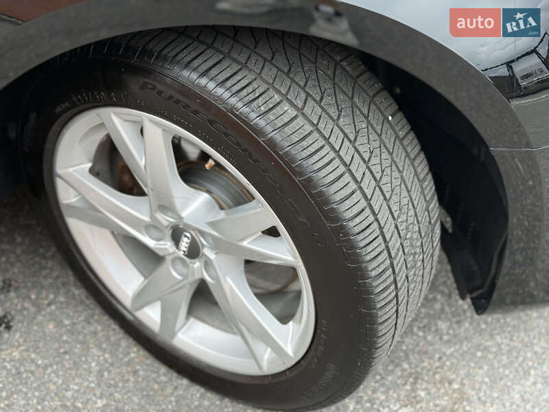 Седан Audi A4 2017 в Києві