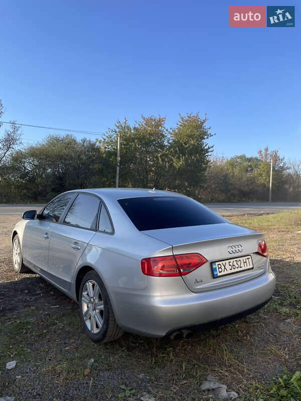 Седан Audi A4 2011 в Хмельницком