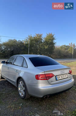 Седан Audi A4 2011 в 