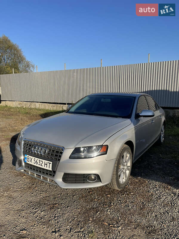 Седан Audi A4 2011 в Хмельницком