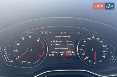 Седан Audi A4 2019 в 