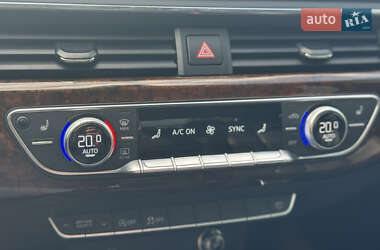 Седан Audi A4 2019 в 