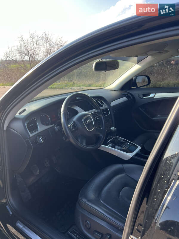 Седан Audi A4 2009 в Запоріжжі