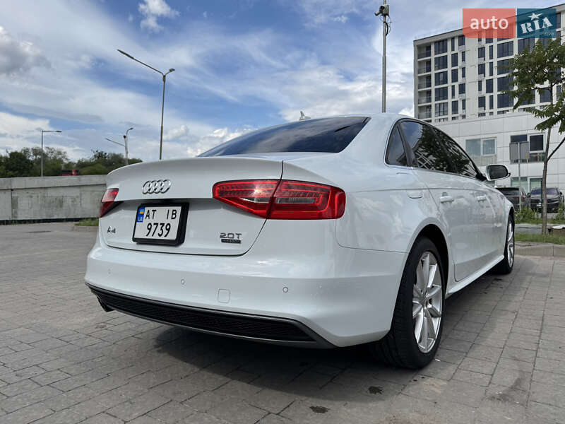 Седан Audi A4 2014 в Івано-Франківську