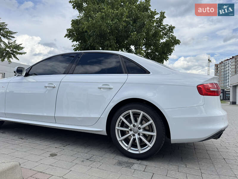 Седан Audi A4 2014 в Івано-Франківську